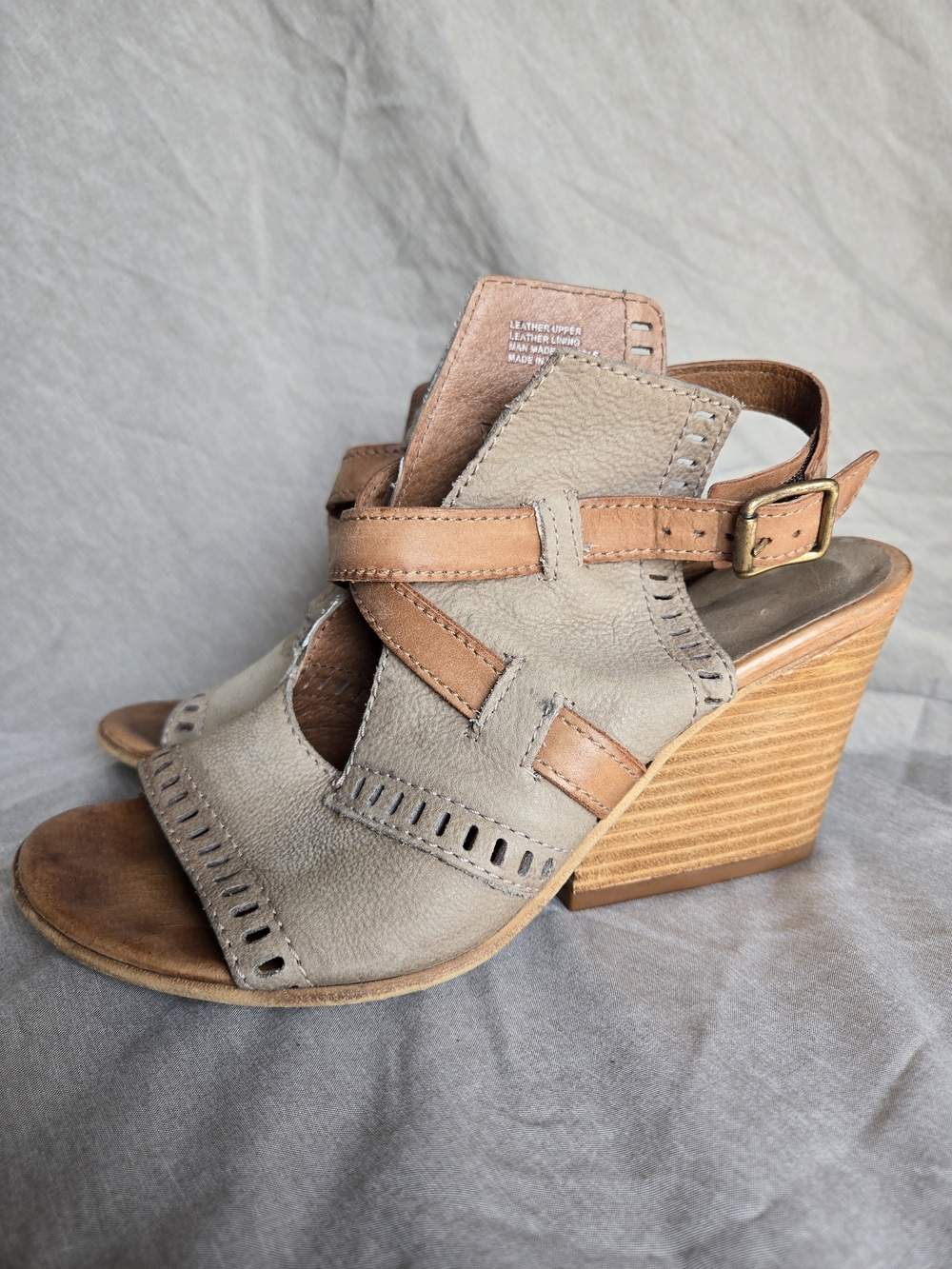 Miz Mooz Beige & Tan Leather Strappy Wedge Sandals Size 38 - Picture 2 of 13